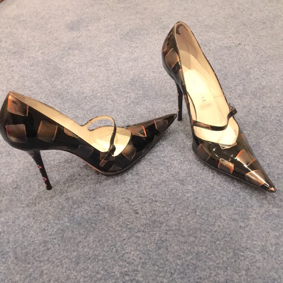 Sexy pointy Vivien Lee shoes - Picture 1 of 6